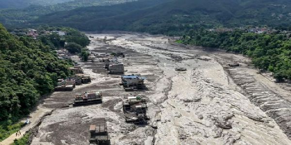 নেপালৰ বানে উটুৱাই নিয়া ১৯১খন বাহন আৰু ৩৪৪জন লোক নিৰুদ্দেশ