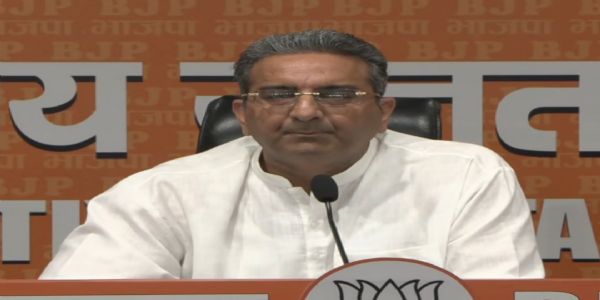 পঞ্জাৱত ‘কেছ ফৰ ট্ৰেন্সফাৰ’ কেলেংকাৰিৰ অভিযোগ, বিজেপিৰ কেজৰিৱাল আৰু মানক সমালোচনা