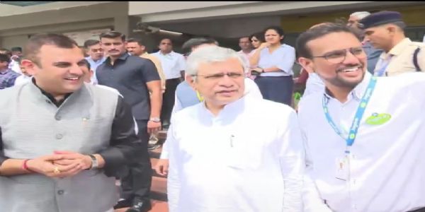 ৰাষ্ট্ৰীয় চলচ্চিত্ৰ বঁটা এতিয়া সমগ্ৰ দেশৰ প্ৰধান পৰ্যটনস্থলীলৈ যাবঃ অশ্বিনী বৈষ্ণৱ