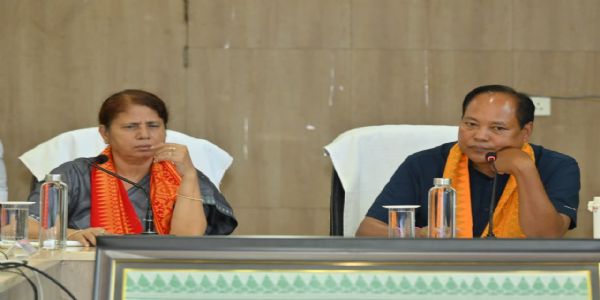 তামুলপুৰত মন্ত্ৰী বিশ্বজিৎ দৈমাৰী আৰু মন্ত্ৰী অজন্তা নেওগৰ উপস্থিতিত গুৰুত্বপূৰ্ণ পৰ্যালোচনা বৈঠক