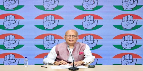 নিৰ্বাচন আয়োগৰ সকলো নিৰ্বাচন আয়ুক্ত সমান, অকলে সিদ্ধান্ত ল’ব নোৱাৰেঃ অভিষেক মনু সিংভী