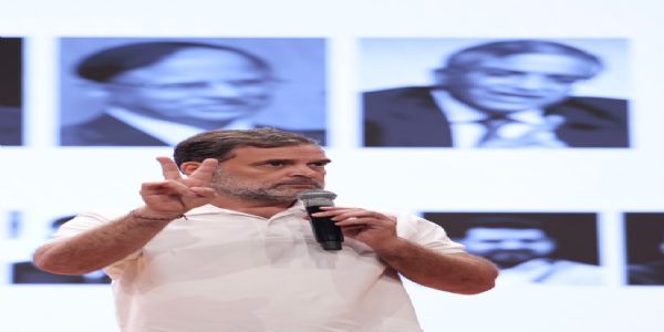 নিৰ্বাচন আয়োগৰ বিৰুদ্ধে গুৰুতৰ অভিযোগ ৰাহুল গান্ধীৰ, জ্ঞানেশ কুমাৰৰ পদত্যাগৰ দাবী