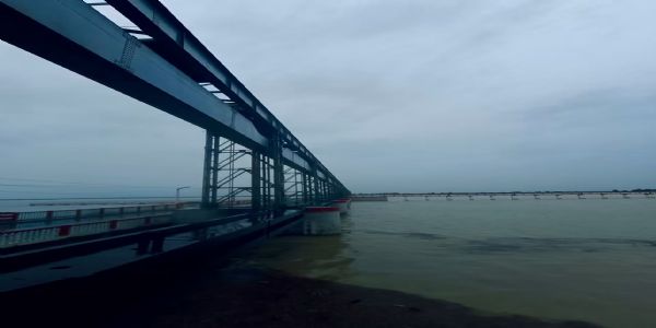নেপালৰ কোচি বেৰেজত পানীৰ সোঁত বৃদ্ধি, ৩১ খন গেট মুকলি, ৰেড এলাৰ্ট জাৰি