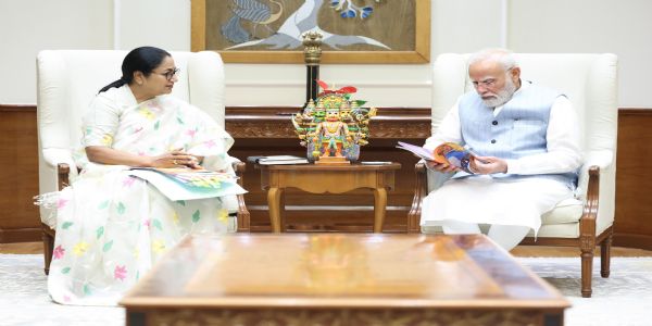 দিল্লীৰ মুখ্যমন্ত্ৰী ৰেখা গুপ্তাৰ প্ৰধানমন্ত্ৰী মোডীক সাক্ষাৎ