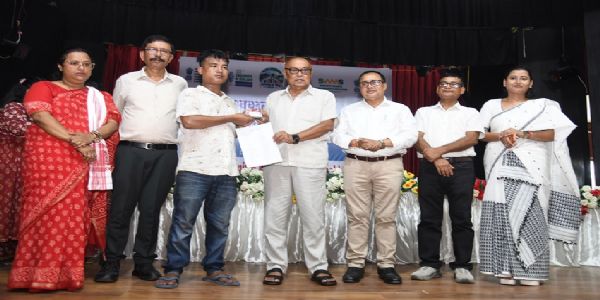 তেজপুৰ জিলা পুথিভঁৰালৰ প্ৰেক্ষাগৃহত “চাফাই মিত্ৰ সুৰক্ষা তথা সন্মান শিবিৰ” অনুষ্ঠিত