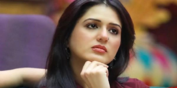 'বিগ বছ ২০' এৰি যোৱাৰ পিছত এশা ৰিখীৰ প্ৰথম প্ৰতিক্ৰিয়া, অনুৰাগীৰ ওচৰত ক্ষমা বিচাৰি