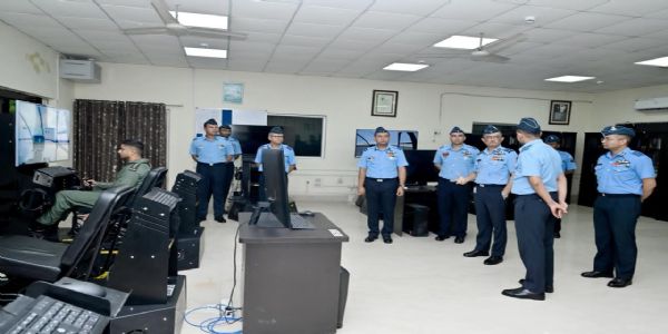 এ অ’ চি-ইন-চিৰ বায়ুসেনা ষ্টেচন বামৰৌলীত কাৰ্যকৰী প্ৰস্তুতিৰ পৰ্যালোচনা