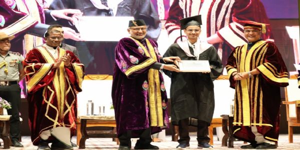 শ্ৰীমন্ত শংকৰদেৱ স্বাস্থ্য বিজ্ঞান বিশ্ববিদ্যালয়ৰ চতুৰ্থ দীক্ষান্ত সমাৰোহত উপ-ৰাষ্ট্ৰপতি, ৰাজ্যপালৰ সৈতে মুখ্যমন্ত্ৰীৰ অংশগ্ৰহণ