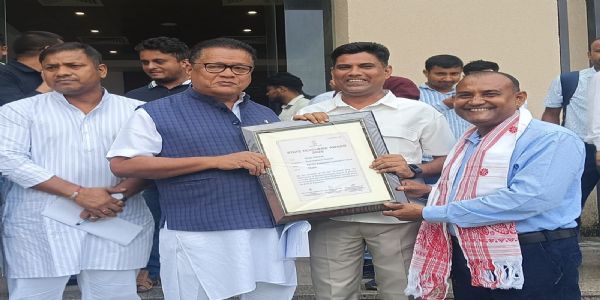 ধুবুৰীৰ বিষয় শিক্ষক, আজিজুৰ ৰহমানলৈ ৰাজ্যিক শিক্ষক বঁটা–২০২৬
