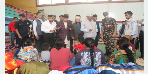 নেপালৰ বানপীড়িত অঞ্চল পৰিদৰ্শন ৰাষ্ট্ৰপতি ৰামচন্দ্ৰ পৌডেলৰ